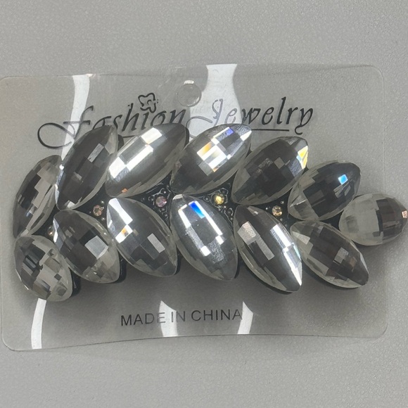 Fashion Jewelry Clear Crystal Hair Clip Elegant Accessory - Picture 4 of 11